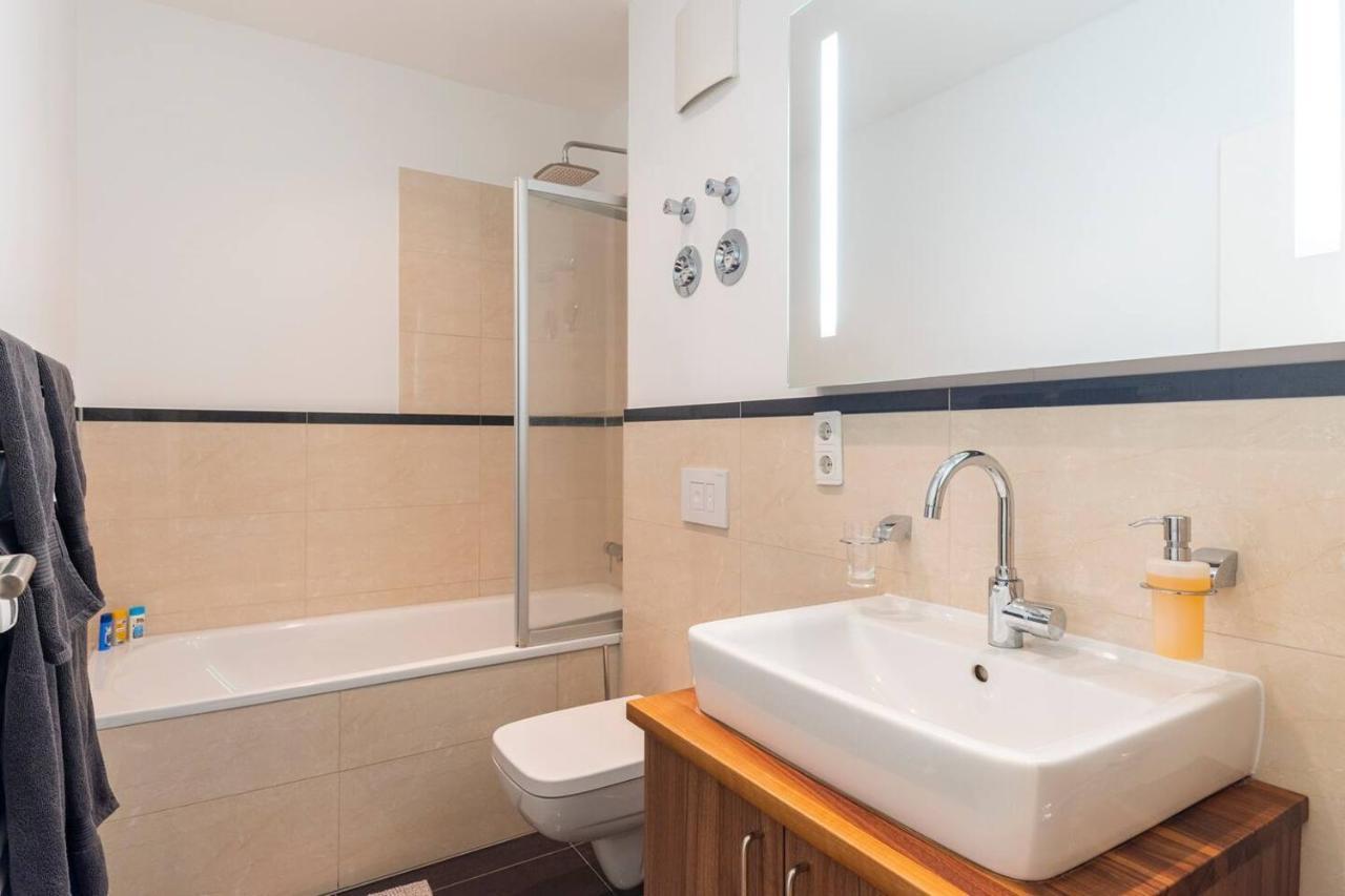 Super Zentrale, Gemuetliche Wohnung Mit Balkon Leipzig Exterior foto